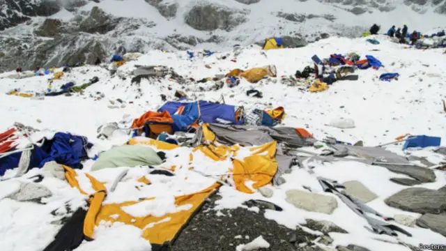 एवरेस्ट बेस कैंप 