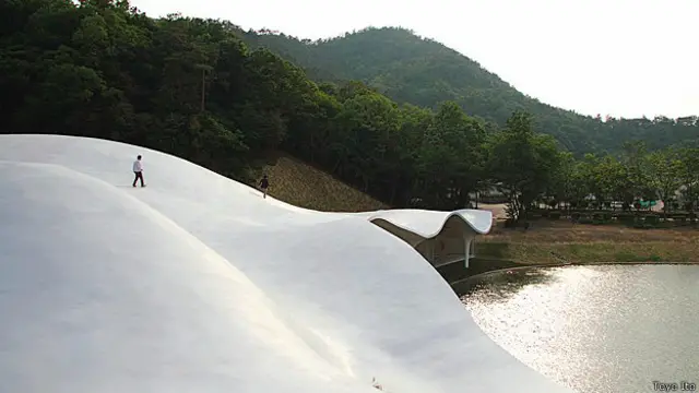 Погребальный павильон Мэйсо-но-Мори, Япония