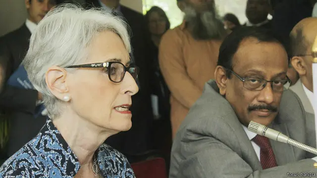 وندی شرمن، معاون سیاسی وزیر امور خارجه آمریکا اخیرا در جریان سفرش به هند، از دولت هند و سایر کشور‌ها خواسته بود که برای از سر گیری مراودات تجاری با ایران عجله نکنند