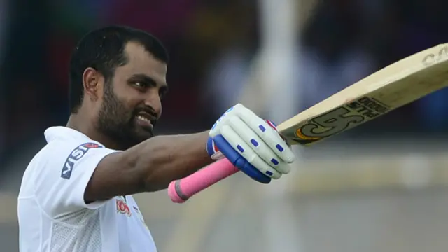 تمیم اقبال کی عمدہ بیٹنگ کا سلسلہ جاری ہے اور انھوں نے ایک اور سنچری بنا ڈالی۔