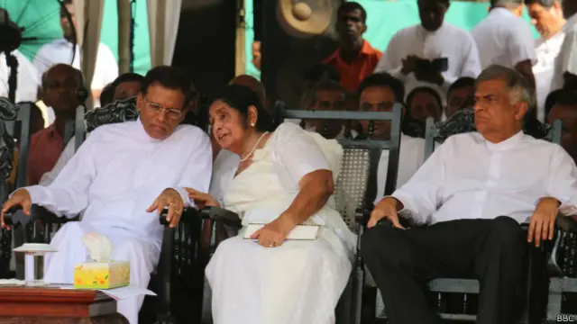 ආණ්ඩු පක්‍ෂයේ මෙන්ම විරුද්ධ පක්ෂයේ මන්ත්‍රීවරුන්ටද ආර් ප්‍රේමදාස හිටපු ජනාධිපතිවරයා 'ආකර්ෂණීය නායකයෙක් වුනා'