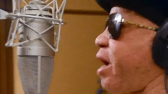 Le chanteur malien Salif Keita est connu comme la "voix d'or de l'Afrique".