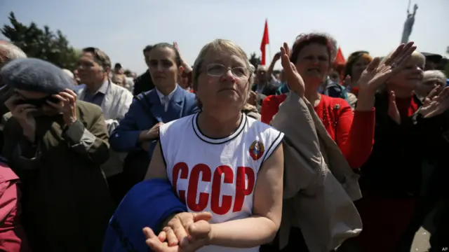 Фотогалерея: сторонники КПУ против молодчиков