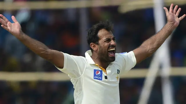 وہاب ریاض کی تیز گیندیں بھی بنگلہ دیشی اوپنروں کی وکٹیں نہ اکھاڑ سکیں