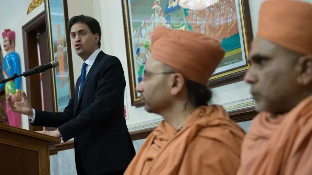 लंदन के एक मंदिर में लेबर नेता एड मिलिबैंड