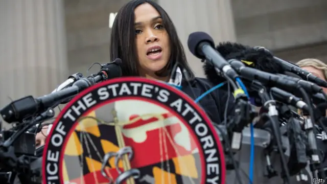 دادستان شهر بالتیمور اتهاماتی جنایی را علیه افسران پلیس مطرح کرد