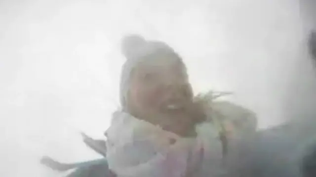 ان لوگوں کے بارے میں گمان ہے کہ وہ دور دراز کے علاقوں میں پھنس گئے ہیں