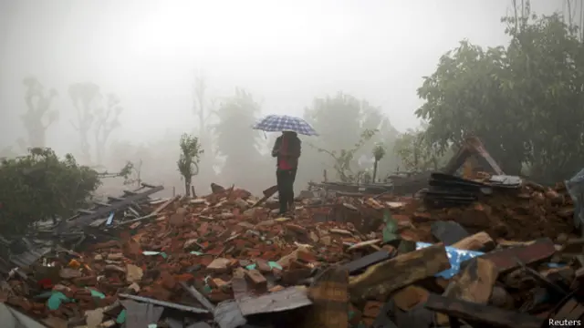 قتل كذلك أكثر من 100 في الهند والصين