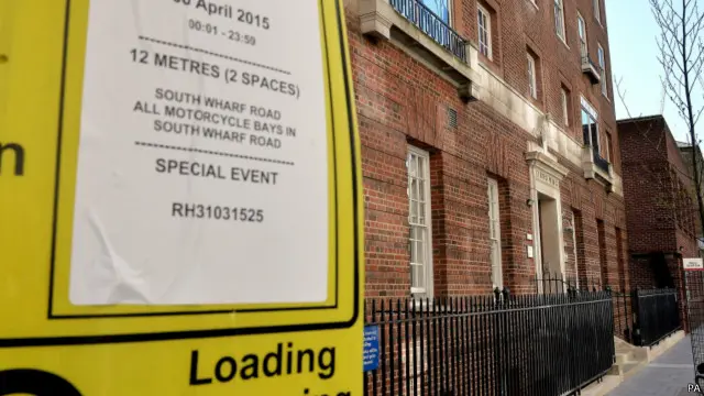 威廉王子夫妇的第一个孩子——乔治王子是在圣玛丽医院内的私家病房——丽都翼出生。