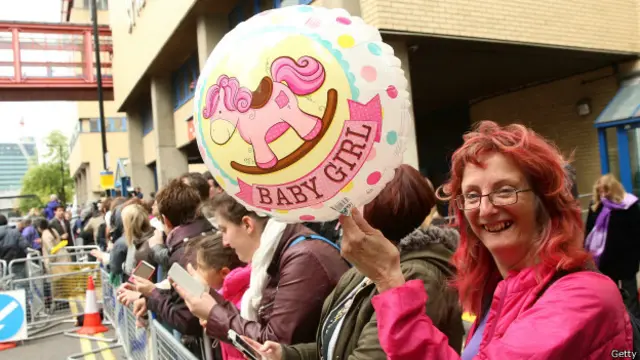 小公主重8磅3盎司（约合3.7公斤），母女都平安。小公主是凯尔王妃的第二个孩子，她比哥哥乔治小王子小21个月。