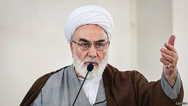 محمد محمدی گلپایگانی از ابتدای رهبری آیت الله خامنه ای، رئیس دفتر او بوده است