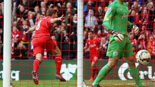 جيرارد ضيع ضربة جزاء وسجل هدف الفوز