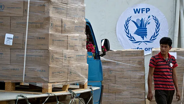 امدادی سامان اس وقت کسٹم کلیئرنس نہ ملنے کی وجہ سے ملک کے واحد ہوائی اڈے پر جمع ہو رہا ہے 