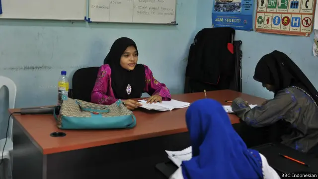 Husna binti Hussain chỉ biết có Malaysia như đất nước của mình, nhưng cô lại không phải là công dân Malaysia bởi nước này không thừa nhận người tỵ nạn