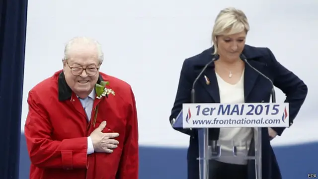 La aparición del padre el 1º de mayo fue tomado como una ofensa por la hija.