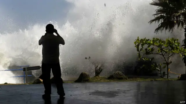 Os ciclones geram ondas gigantescas que podem 'viajar' até 11 mil quilômetros