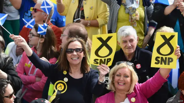 İskoç Ulusal Partisi SNP'nin yarın sandıktan en büyük üçüncü parti olarak çıkması olası.
