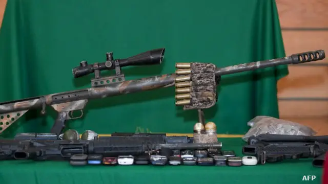 Fusil calibre 50 Barret confiscado a Los Zetas