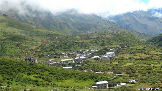 زلزلے سے قبل یہ بستی ہری بھری ہوا کرتی تھی