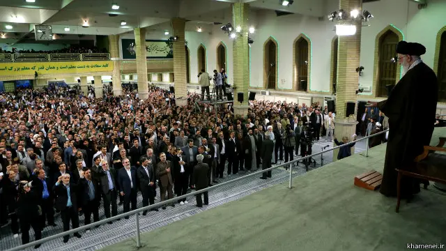 ایت الله خامنه ای گفت: ما تمایل داریم که مذاکرات به سرانجام برسد و تحریم ها برداشته شود