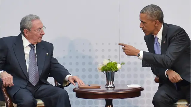 राउल कास्त्रो बराक ओबामा