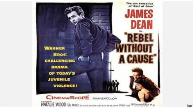 انتشرت بناطيل الجينز الزرقاء كالنار في الهشيم بين الشباب في الخمسينيات تأثرا بأدوار جيمس دين