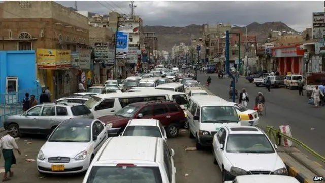 امدادی ایجنسیوں نے خبردار کیا ہے کہ ایندھن کی قلت امدادی کاموں میں رکاوٹ ڈال سکتی ہے