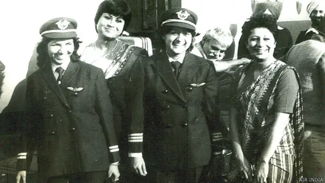 एयर होस्टेस