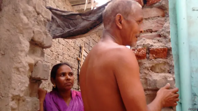 नूरुल्लाह शेख़ शरीफ़ की पत्नी