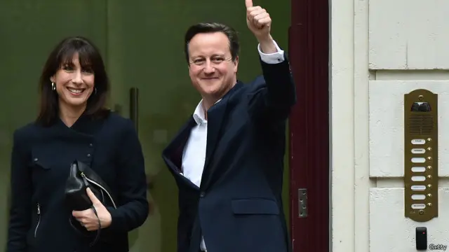 Thủ tướng Anh David Cameron và vợ