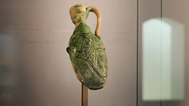 قمقمه زیارتگر، سده نهم میلادی