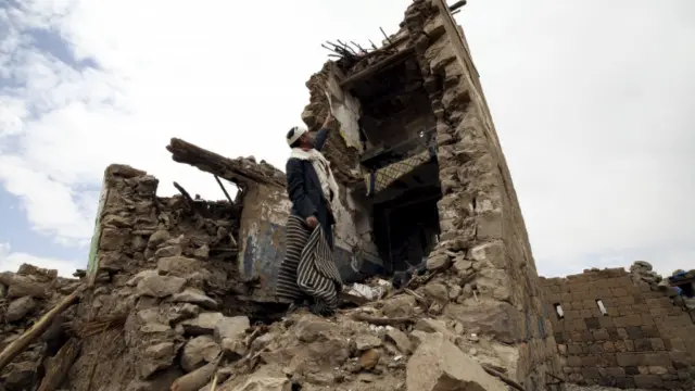 د سعودي په مشرۍ ایتلاف په صعده ولایت کې د حوثیانو د مشرانو او قومندانانو ځایونه په نښه کړي.