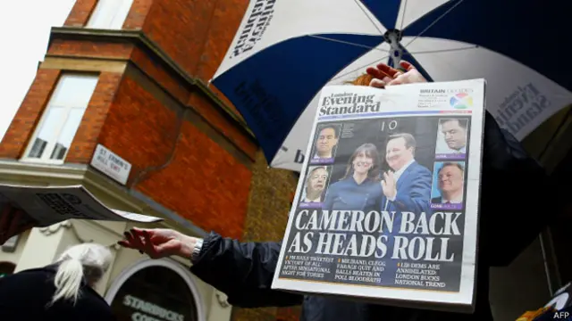 Кемерон повернувся на Даунінг-стріт 11