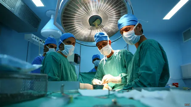 دا مهال له روغتیا وزارت سره تر ۶۷۰ ډېر متخصص جراحان ثبت شوي، چې په حکومتي روغتونونو کې کار کوي.