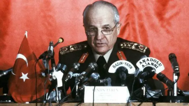 ظل إفرين في منصب رئيس البلاد حتى عام 1989.