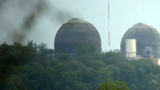 अमरीका में परमाणु बिजलीघर आग