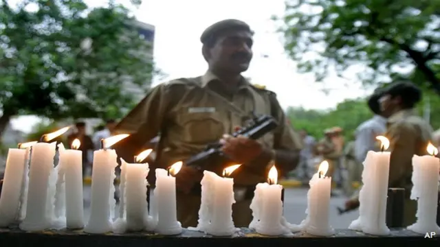 اضافی کام کا بوجھ، کام کی طویل مدت ہر ایک کا مسئلہ ہے