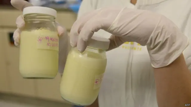 Ilustrasi Air Susu Ibu