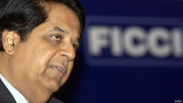 67岁的卡马特是印度金融业中人尽皆知的人物。他曾是印度工业信贷投资银行（ICICI）的首席执行官，并于2009年4月退休，此后开始担任该行的非执行主席之职。