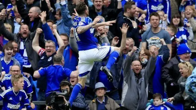 El gol de Anderson significó el empate contra el Norwich, el rival regional del Ipswich en el sureste de Inglaterra.