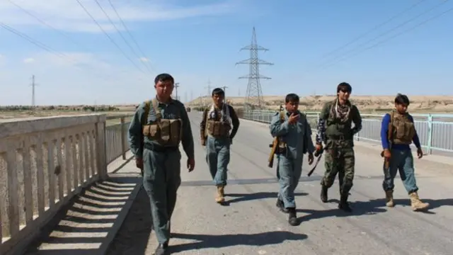 د کندز له ښار څخه لس کیلومتره لېرې د آلچین پل 