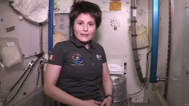 سامانتا کریستوفورتی نخستین زن فضانورد ایتالیایی