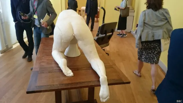 venice_sarah_lucas