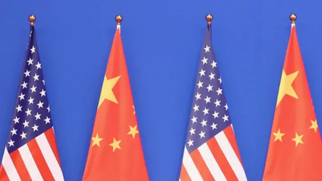 中美关系因为南海问题和网络安全问题而蒙上阴影。 