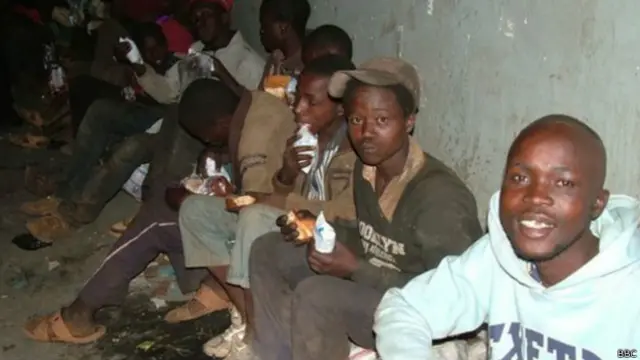 Laporan Unicef dari tahun 2012 memperkirakan sebanyak 250.000 sampai 300.000 anak-anak menjadi tunawisma di Kenya.