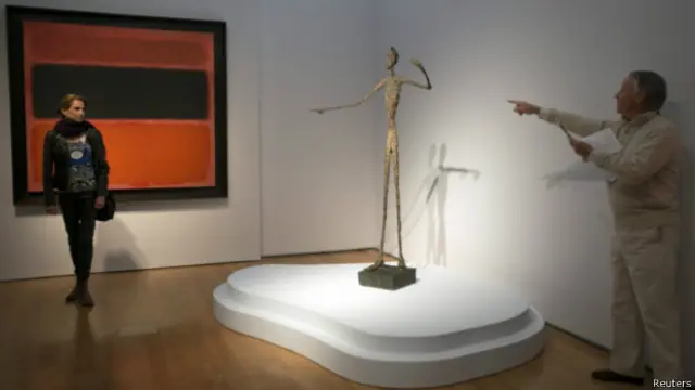 "Указующий человек" швейцарского скульптора Альберто Джакометти также был продан за рекордную сумму
