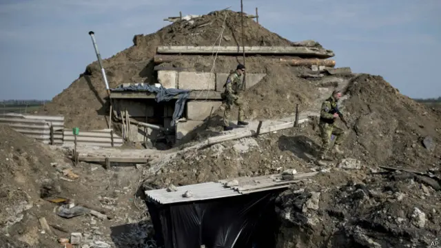 Обидві сторони окопуються і створюють укріпленя