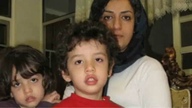 چھوٹی سی عمر میں ہی کیانہ اور ان کے جڑواں بھائی علی اپنے گھر پر بہت ساری گرفتاریاں اور چھاپے دیکھ چکے ہیں