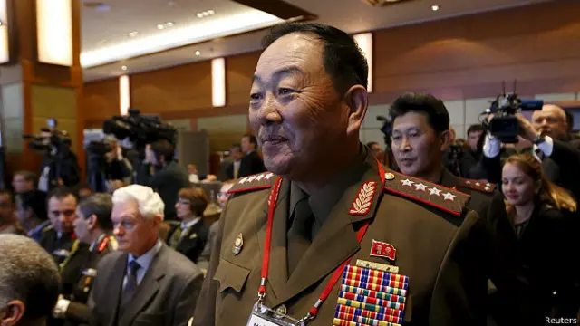 韩国情报机构传金正恩“用高炮处决高官” - BBC News 中文