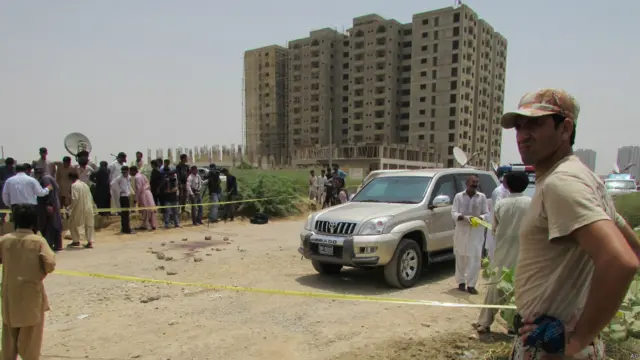 جس مقام پر واقعہ پیش آیا وہ ایک ٹوٹی پھوٹی سڑک ہے جہاں آس پاس تعمیراتی کام جاری ہے۔